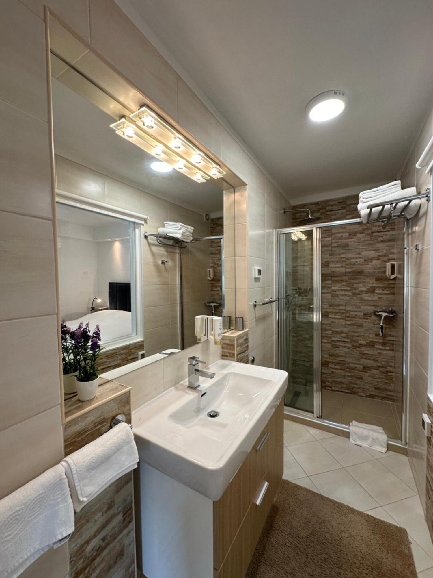 Villa Kos Rovinj Apartments Eksteriør billede