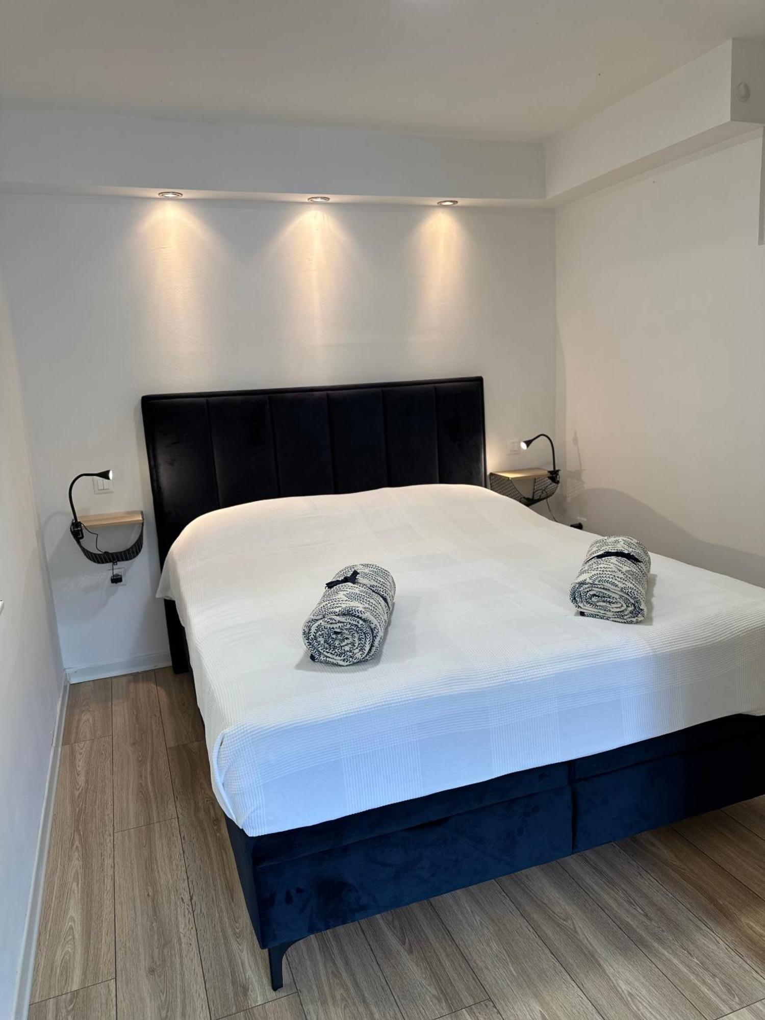 Villa Kos Rovinj Apartments Eksteriør billede